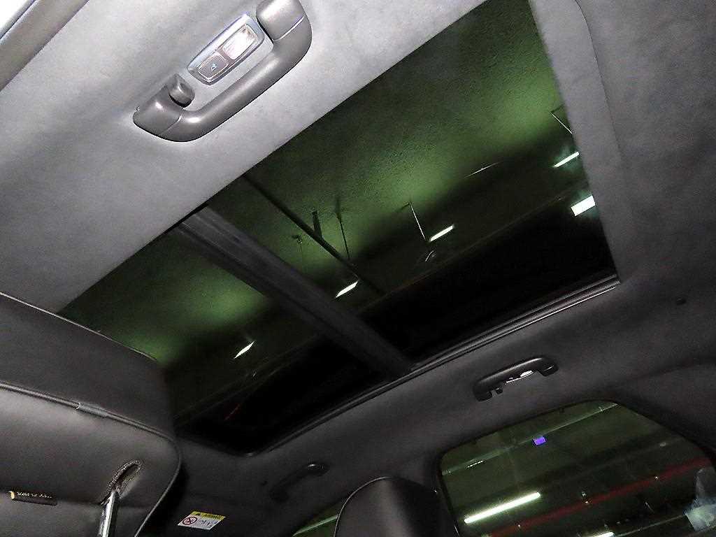 Genesis GV70 2025 Blanco - Importación desde Corea - HF Imports Iquique - Foto 15