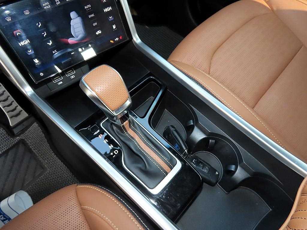 Ssangyong Torres - Vista 10