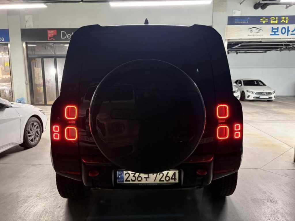 Land Rover Defender - Vista 4