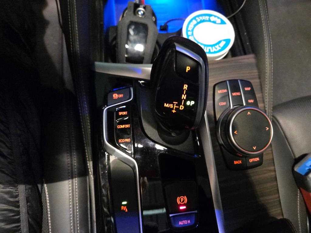 BMW 5 Series - Vista 8