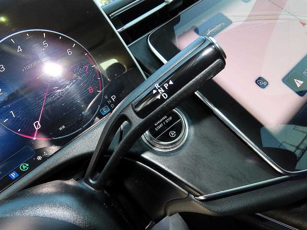 Mercedes Benz E class - Vista 10