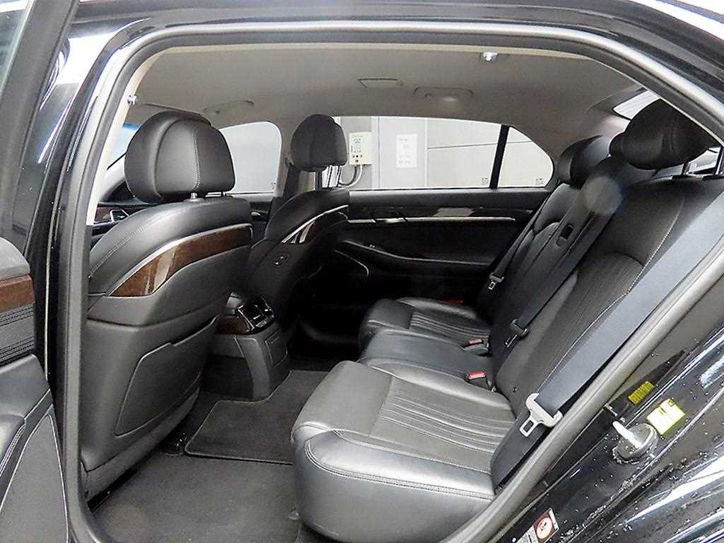 Genesis EQ900 - Vista 6