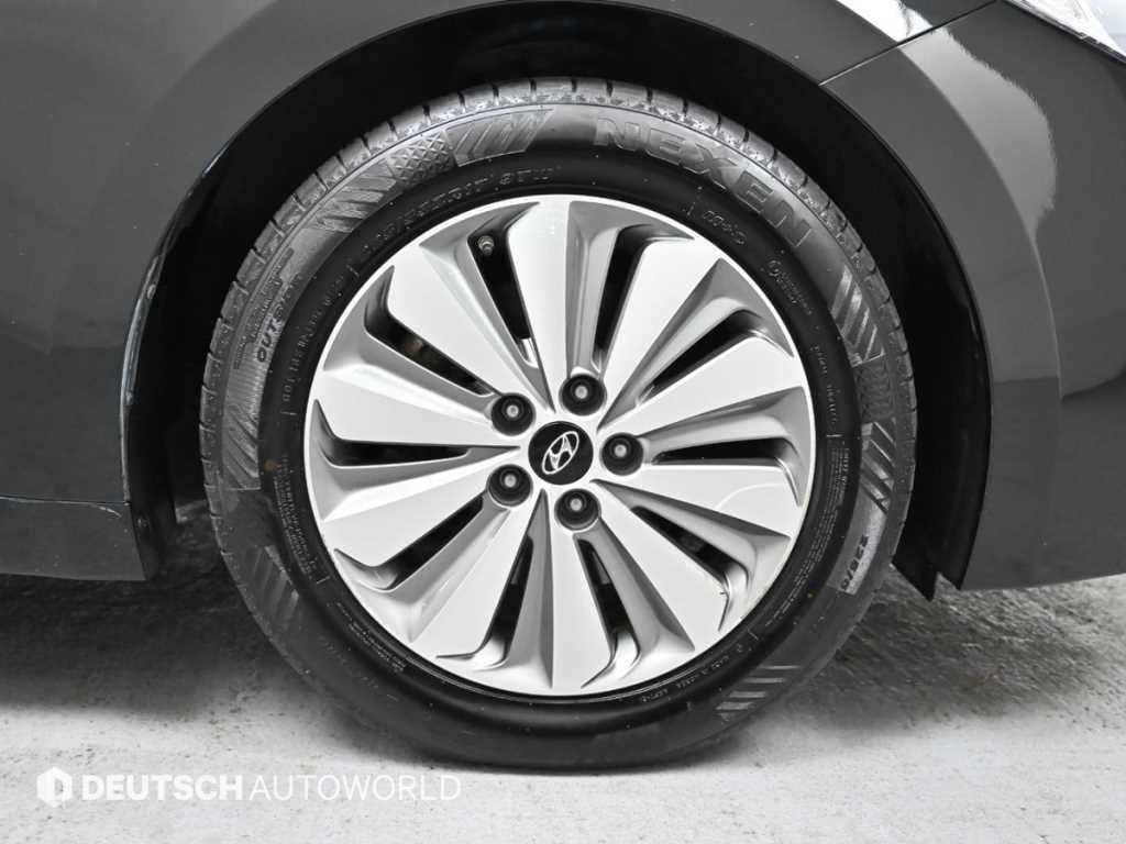 HYUNDAI Grandeur - Vista 5