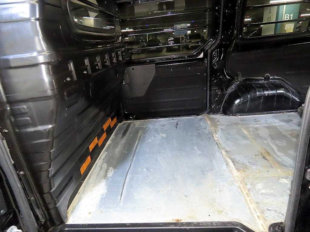 HYUNDAI Staria - Vista 7