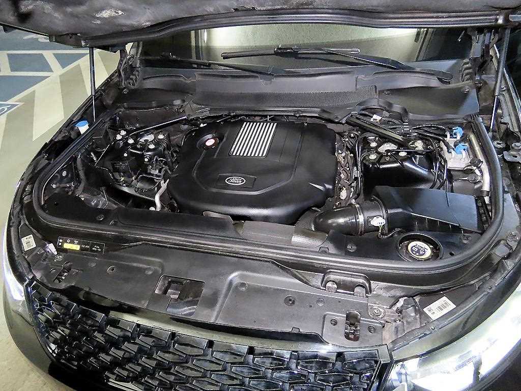 Land Rover Discovery 2018 Negro - Importación desde Corea - HF Imports Iquique - Foto 19