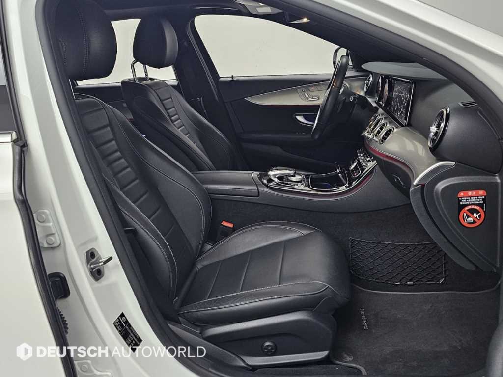 Mercedes Benz E class - Vista 10