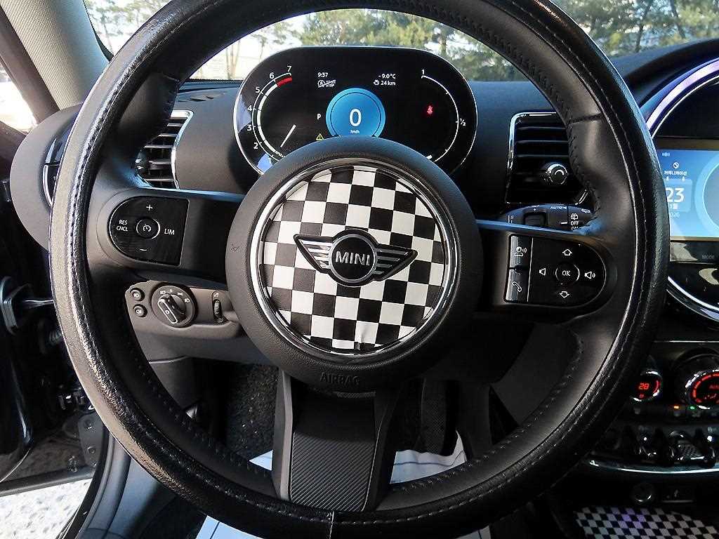 Mini Clubman - Vista 8