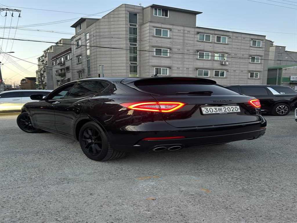 Maserati Levante - Vista 5