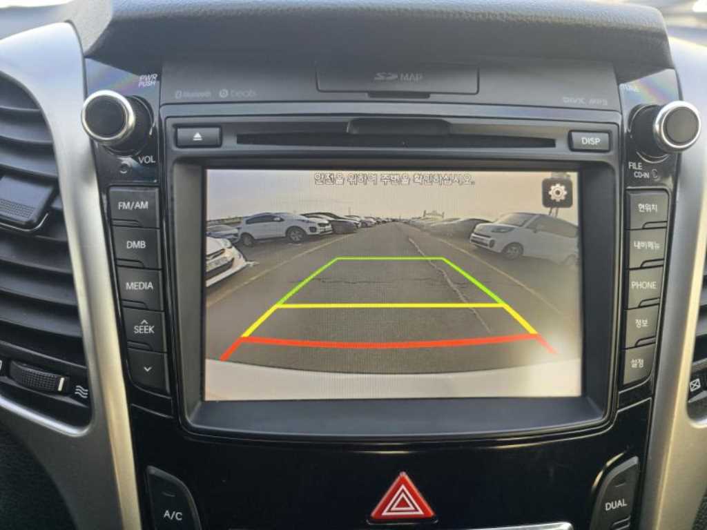 HYUNDAI i30 - Vista 11