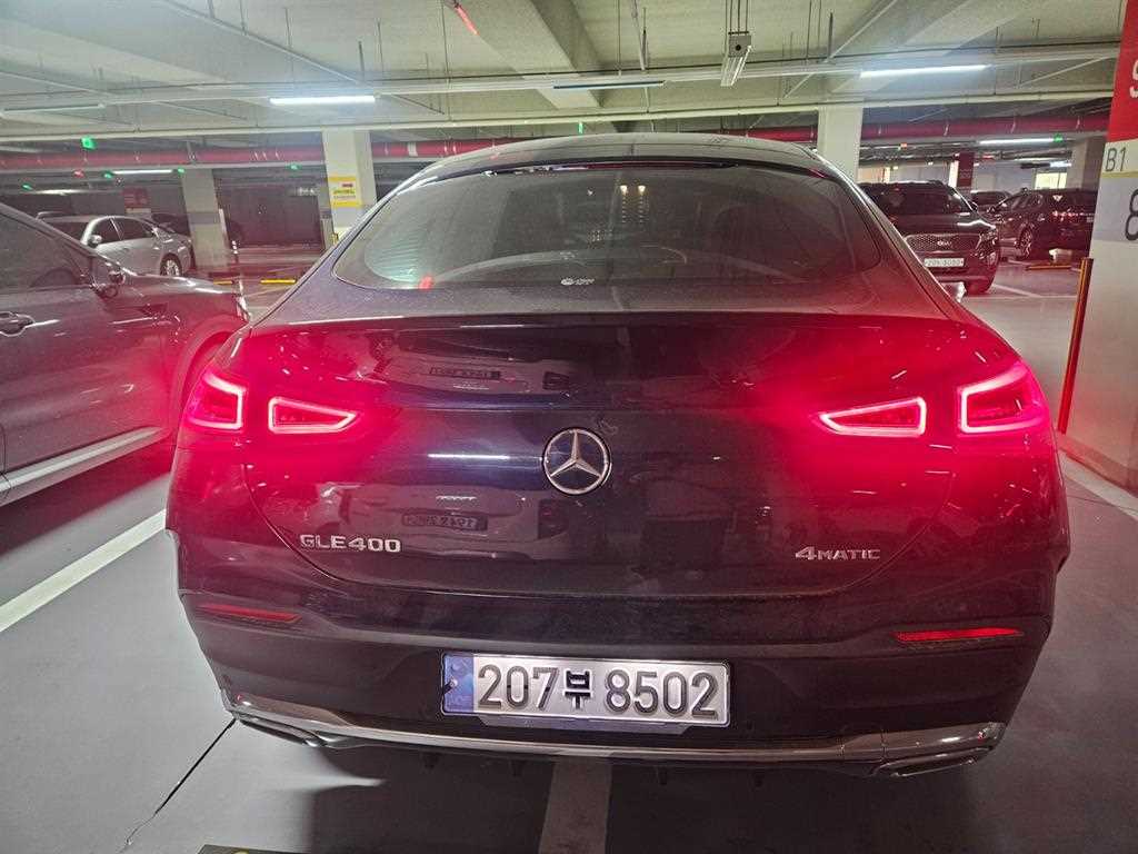 Mercedes Benz GLE Class - Vista 4