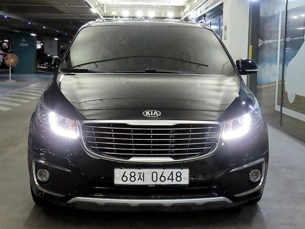 KIA Carnival - Vista 2