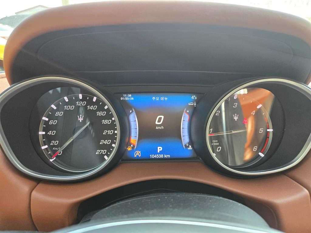 Maserati Levante - Vista 7