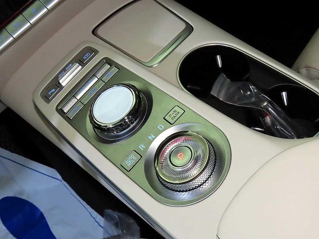 Genesis GV70 - Vista 12