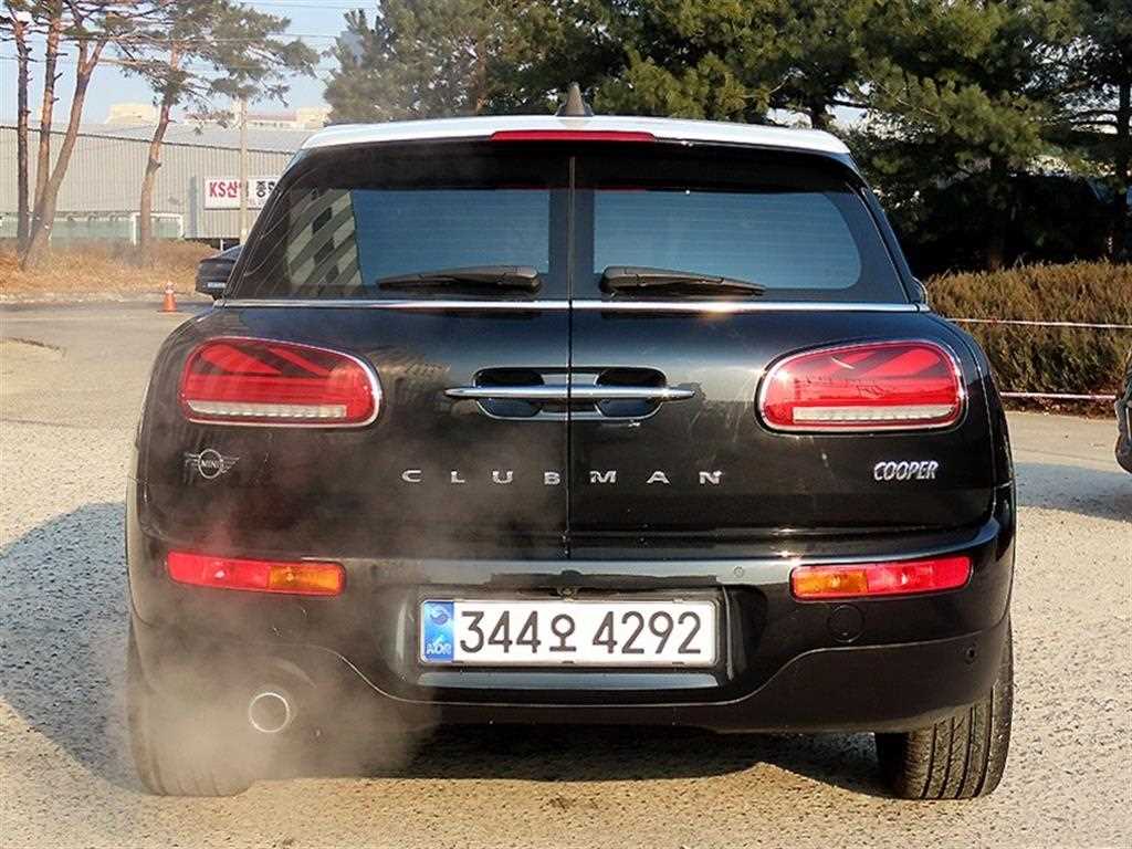 Mini Clubman - Vista 4