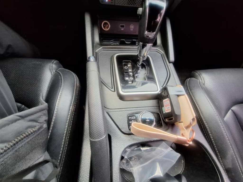 Ssangyong Rexton 2018 Gris - Importación desde Corea - HF Imports Iquique - Foto 14