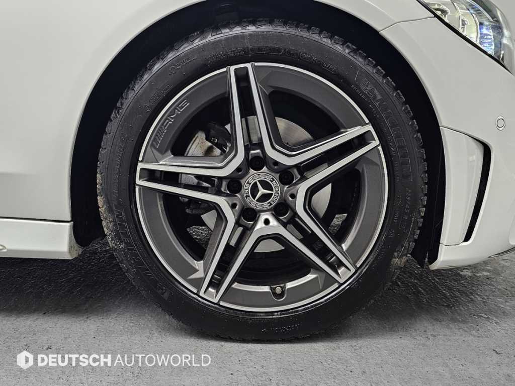 Mercedes Benz C Class - Vista 6