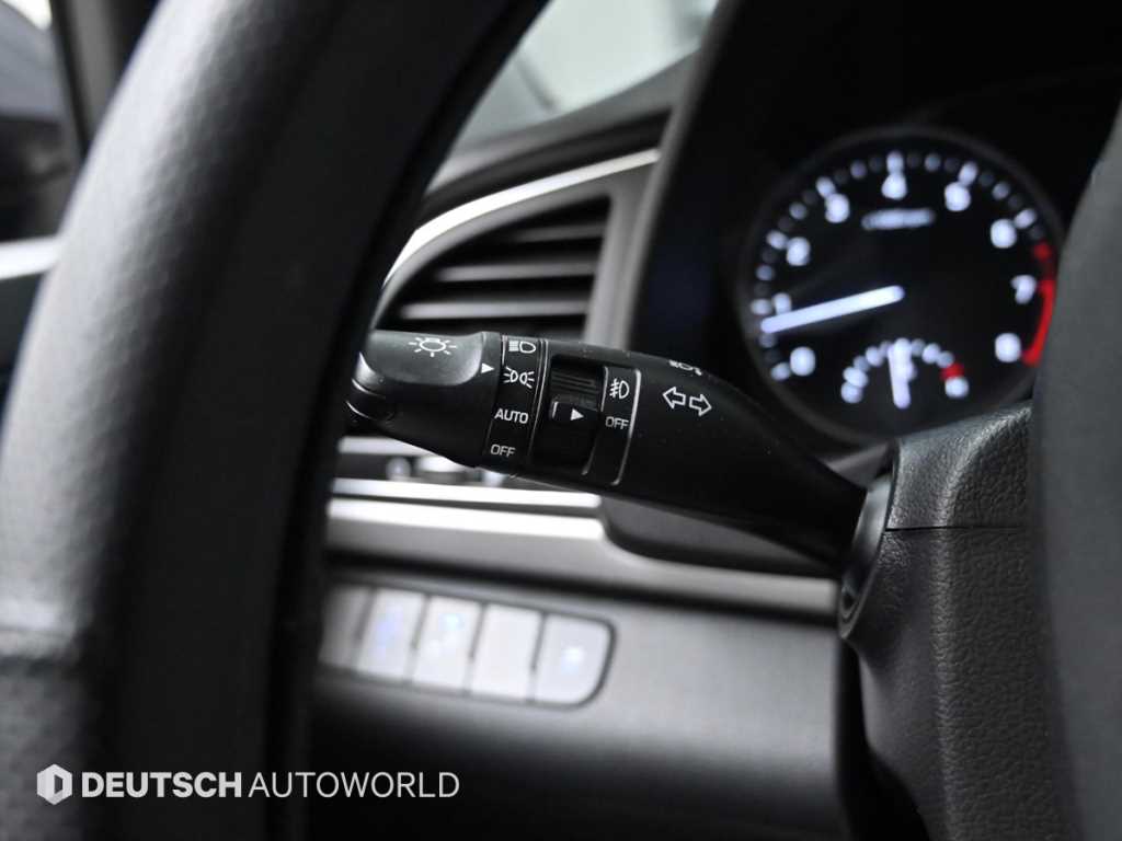 HYUNDAI Avante 2018 Gris - Importación desde Corea - HF Imports Iquique - Foto 18