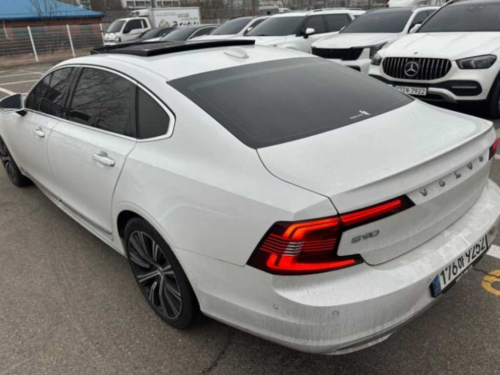 Volvo S90 - Vista 3