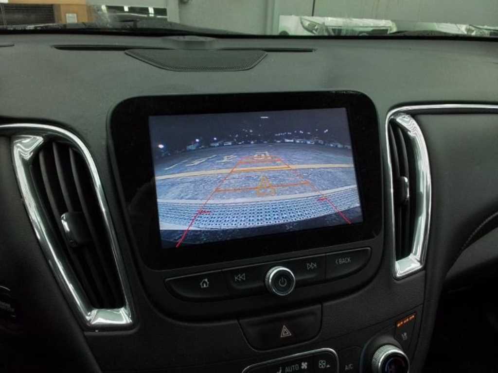 Chevrolet Malibu - Vista 9