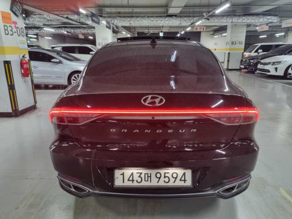 HYUNDAI Grandeur - Vista 2