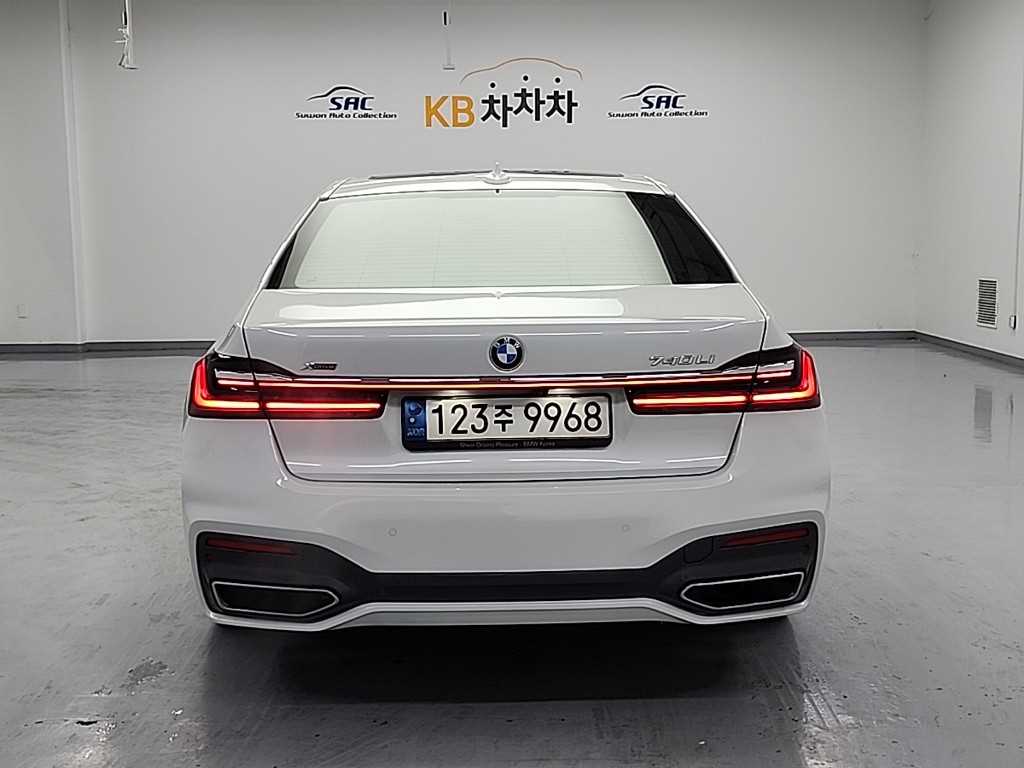 BMW 7 Series - Vista 3