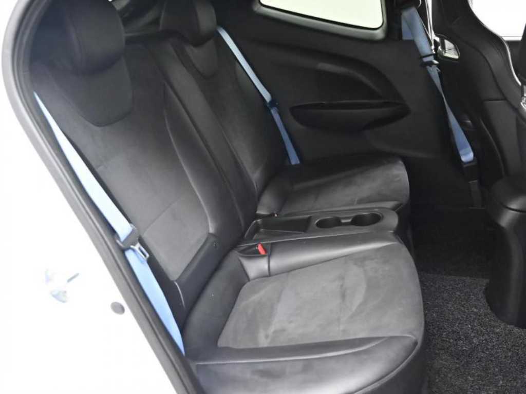 HYUNDAI Veloster - Vista 12