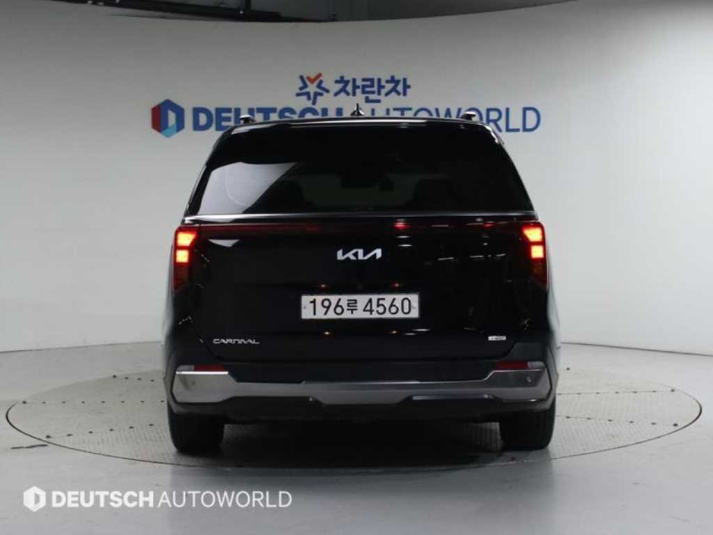 KIA Carnival - Vista 4