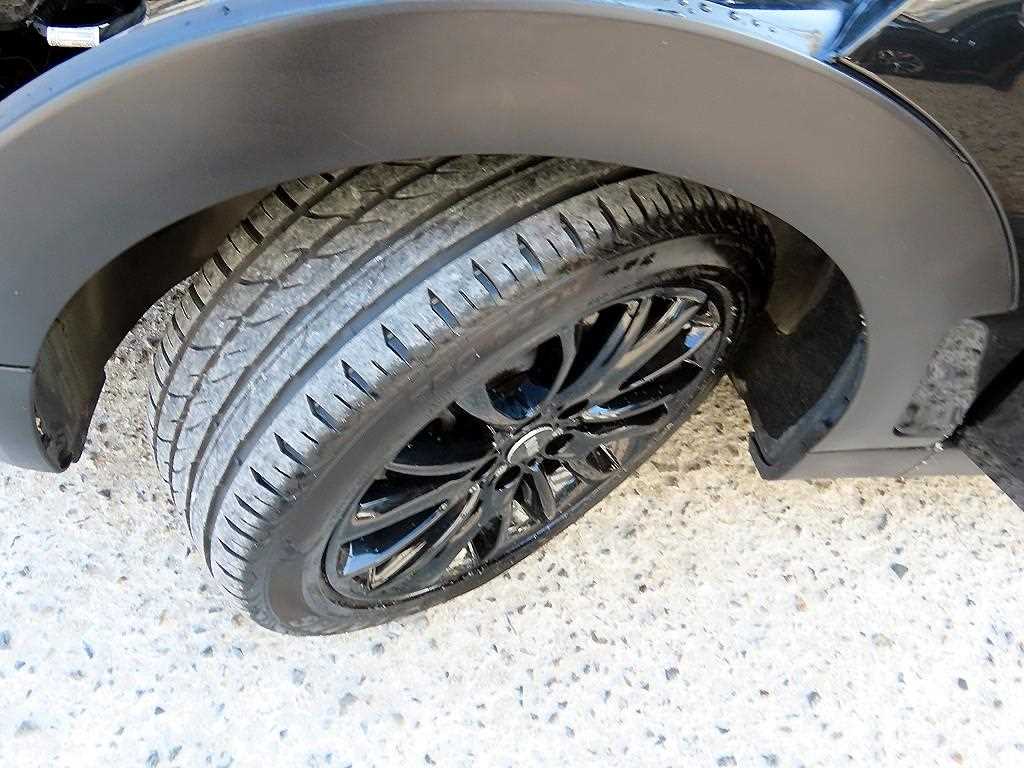 Mini Clubman 2023 Negro - Importación desde Corea - HF Imports Iquique - Foto 20