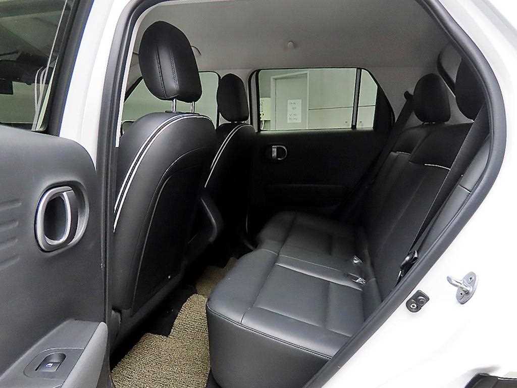 HYUNDAI Casper - Vista 6