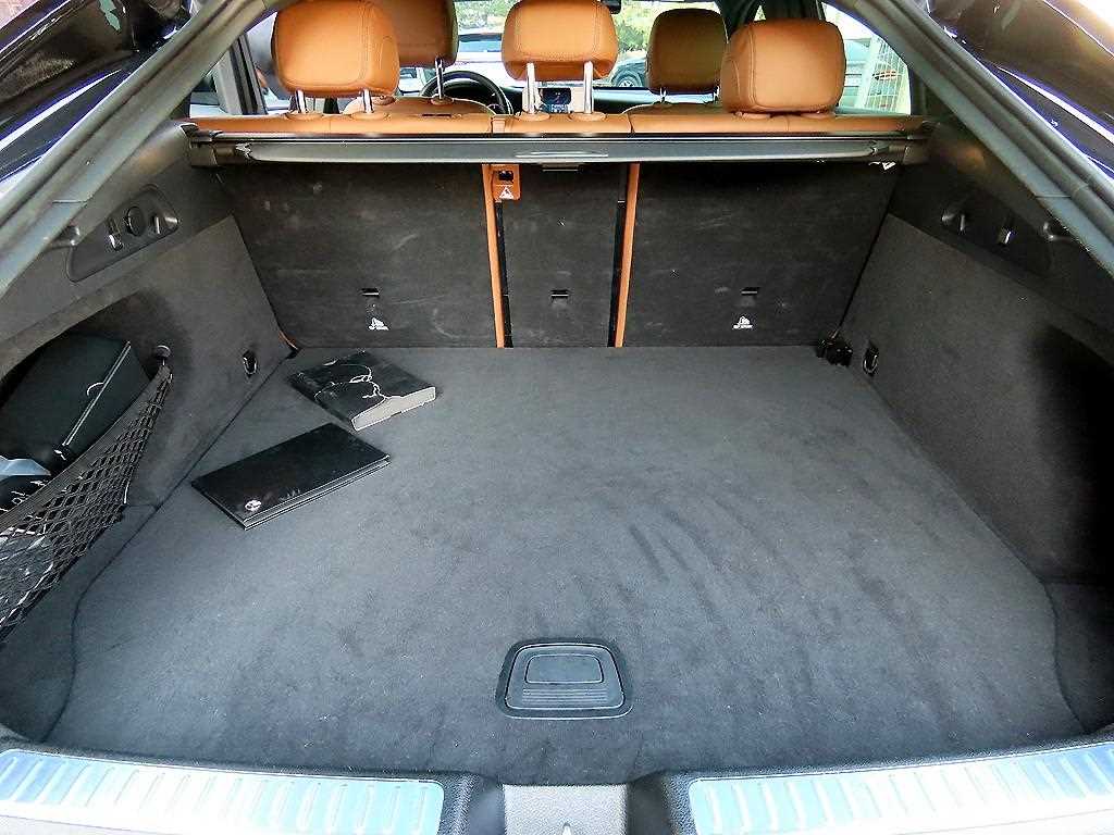 Mercedes Benz GLC Class 2021 Negro - Importación desde Corea - HF Imports Iquique - Foto 17