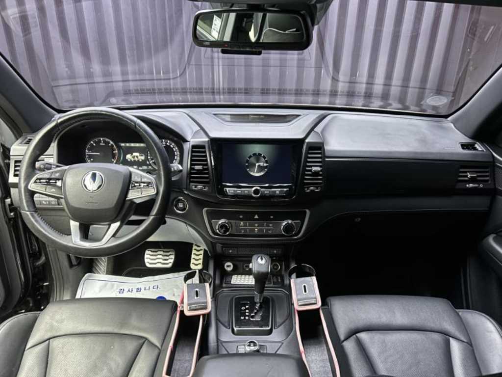 Ssangyong Rexton - Vista 8