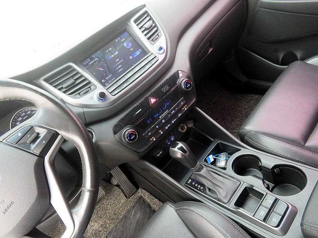 HYUNDAI Tucson - Vista 11