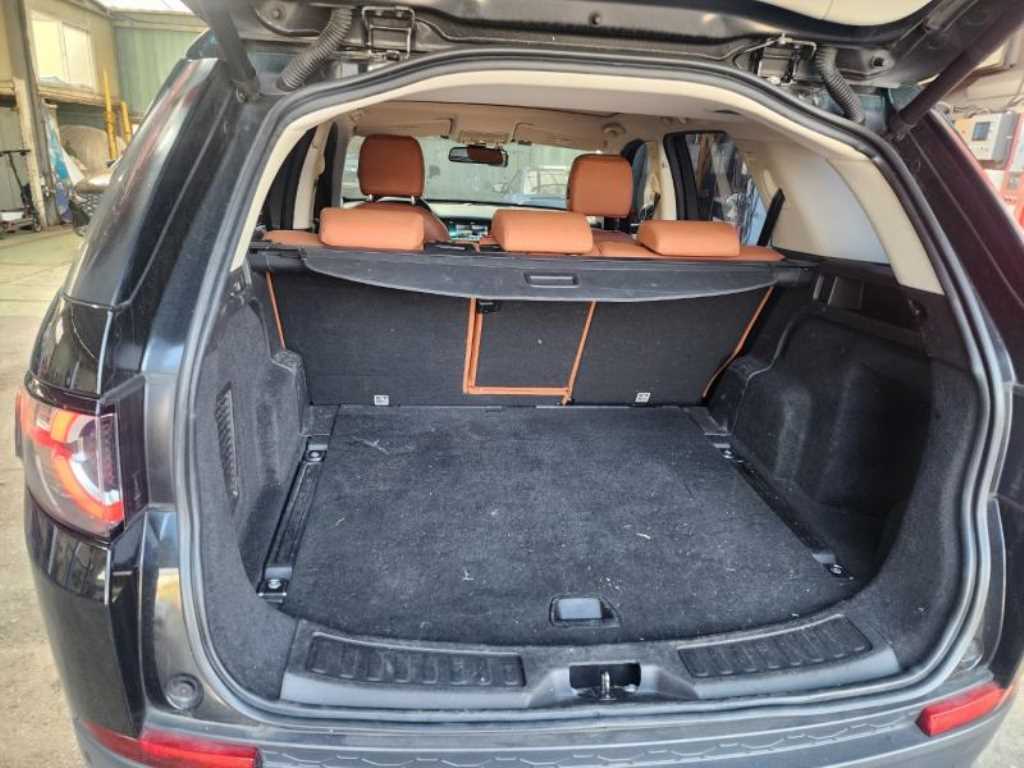 Land Rover Discovery Sports - Vista 9