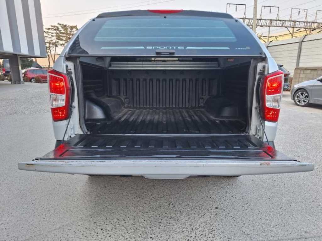 Ssangyong Rexton - Vista 5