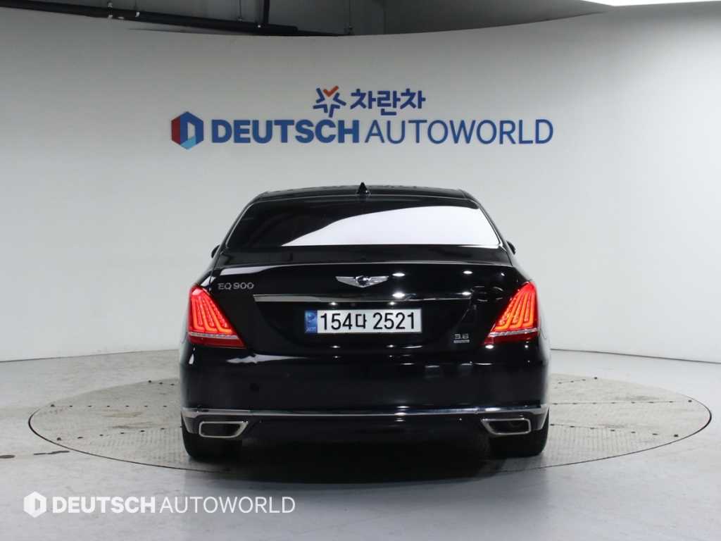 Genesis EQ900 - Vista 4