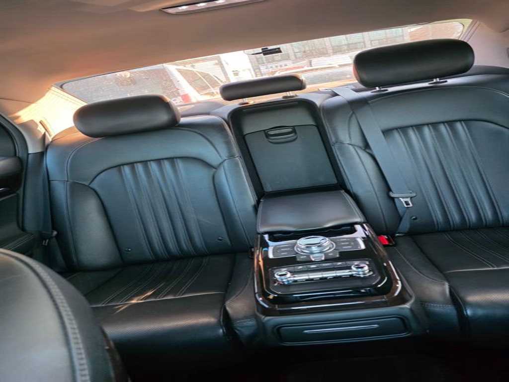 Genesis EQ900 - Vista 9