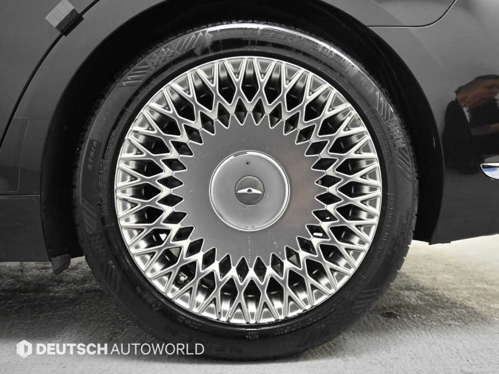 Genesis G90 - Vista 5