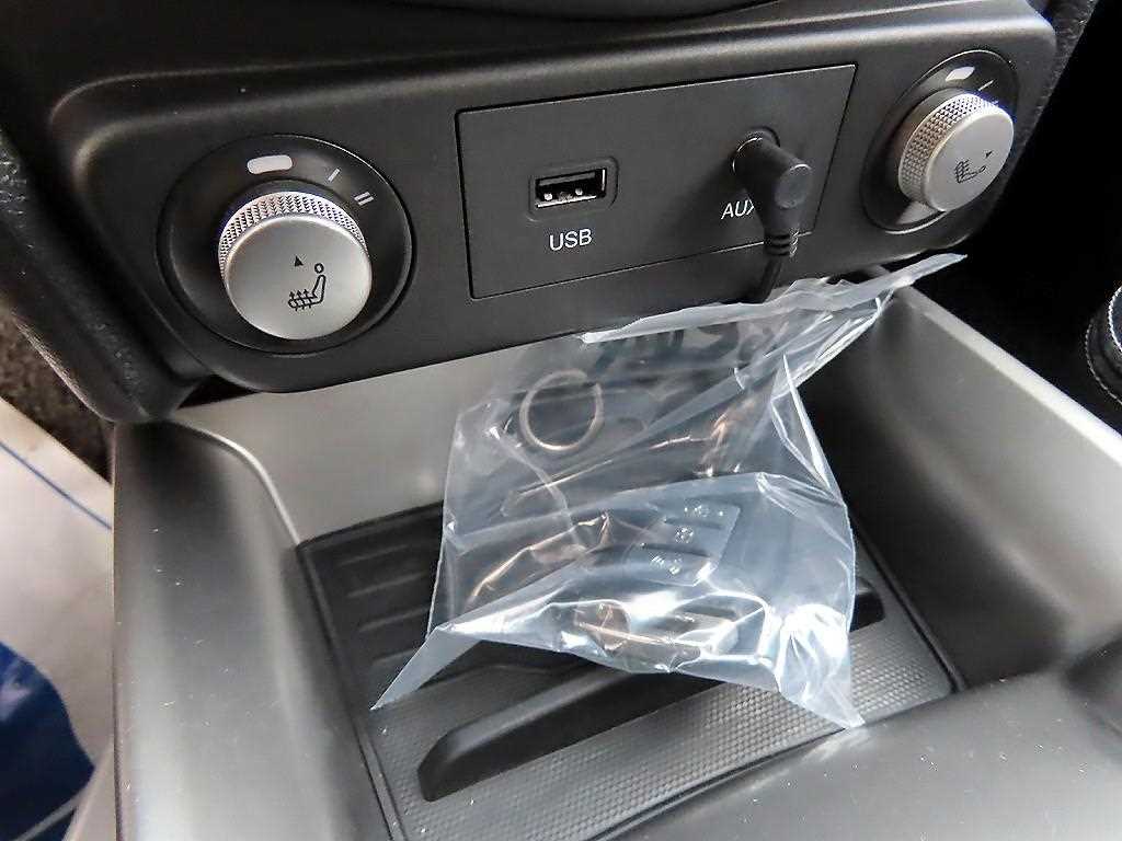 Ssangyong Tivoli 2016 Gris - Importación desde Corea - HF Imports Iquique - Foto 13