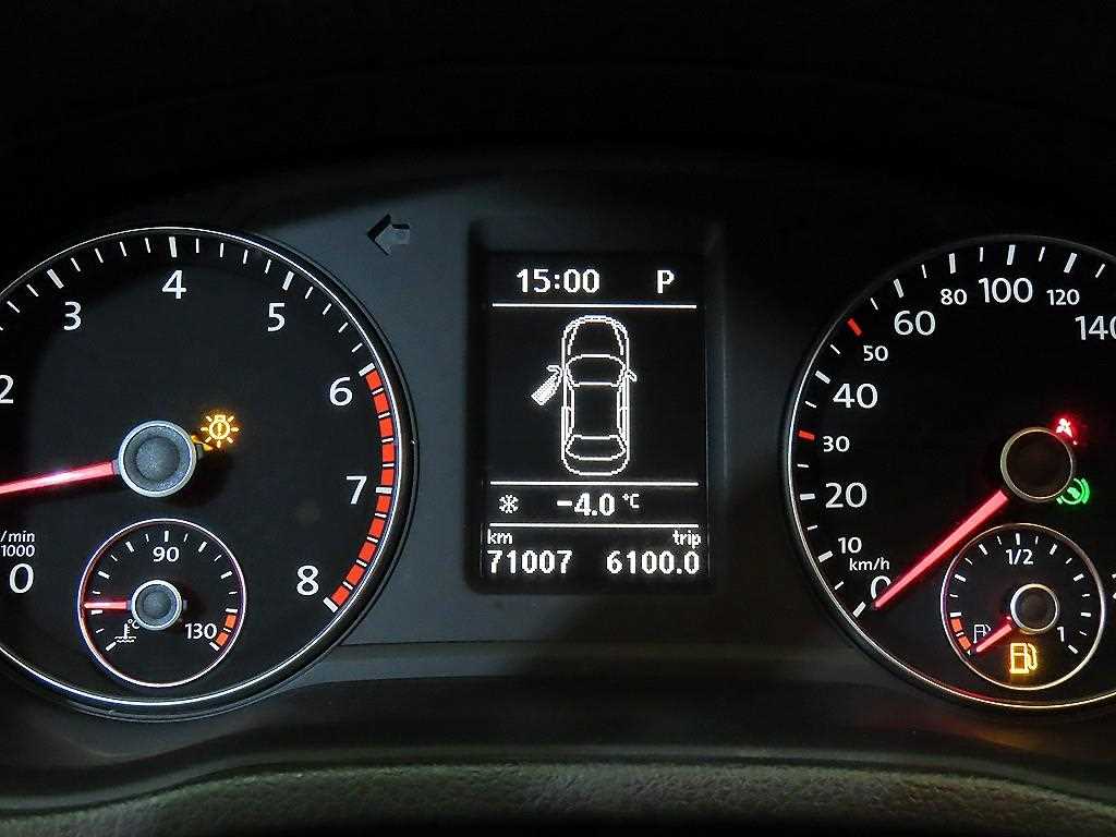 Volkswagen Passat - Vista 9