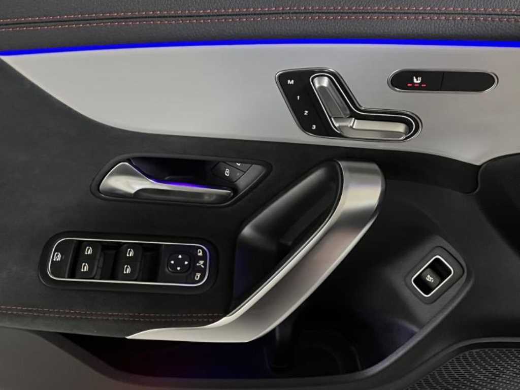 Mercedes Benz CLA Class - Vista 12