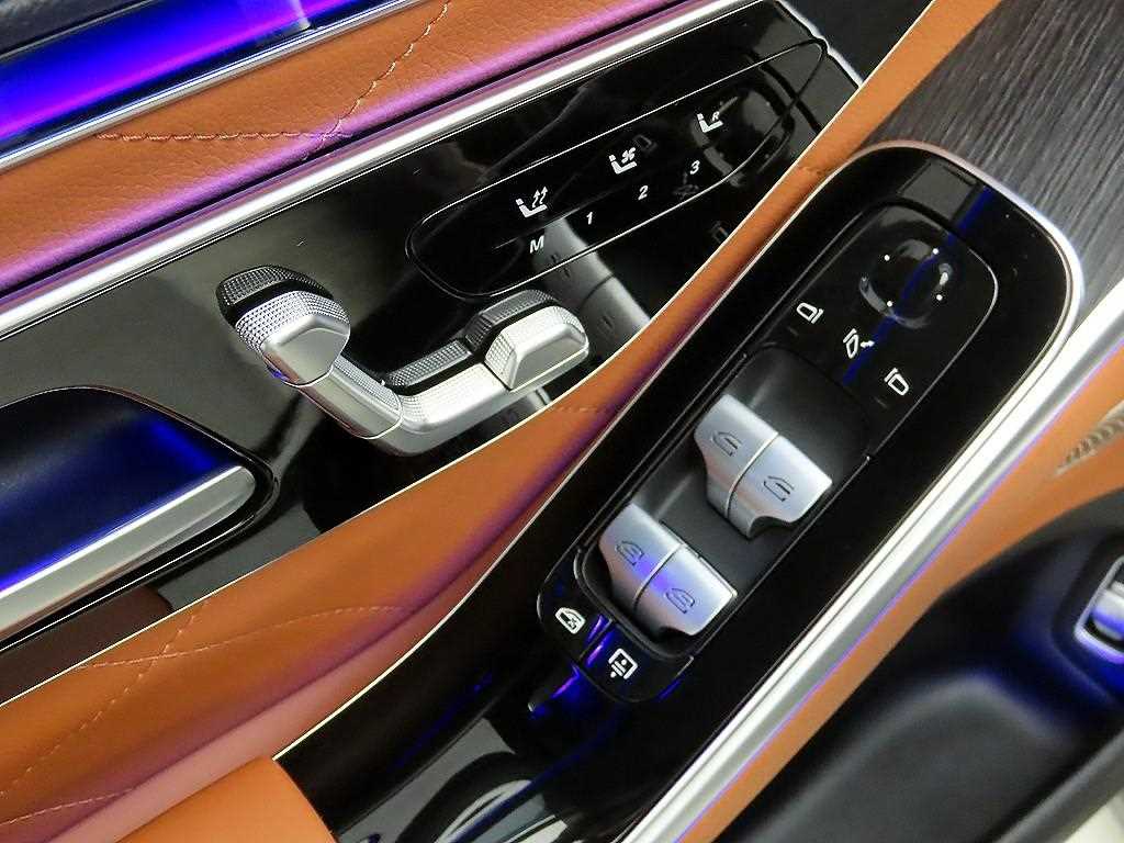 Mercedes Benz S Class - Vista 12