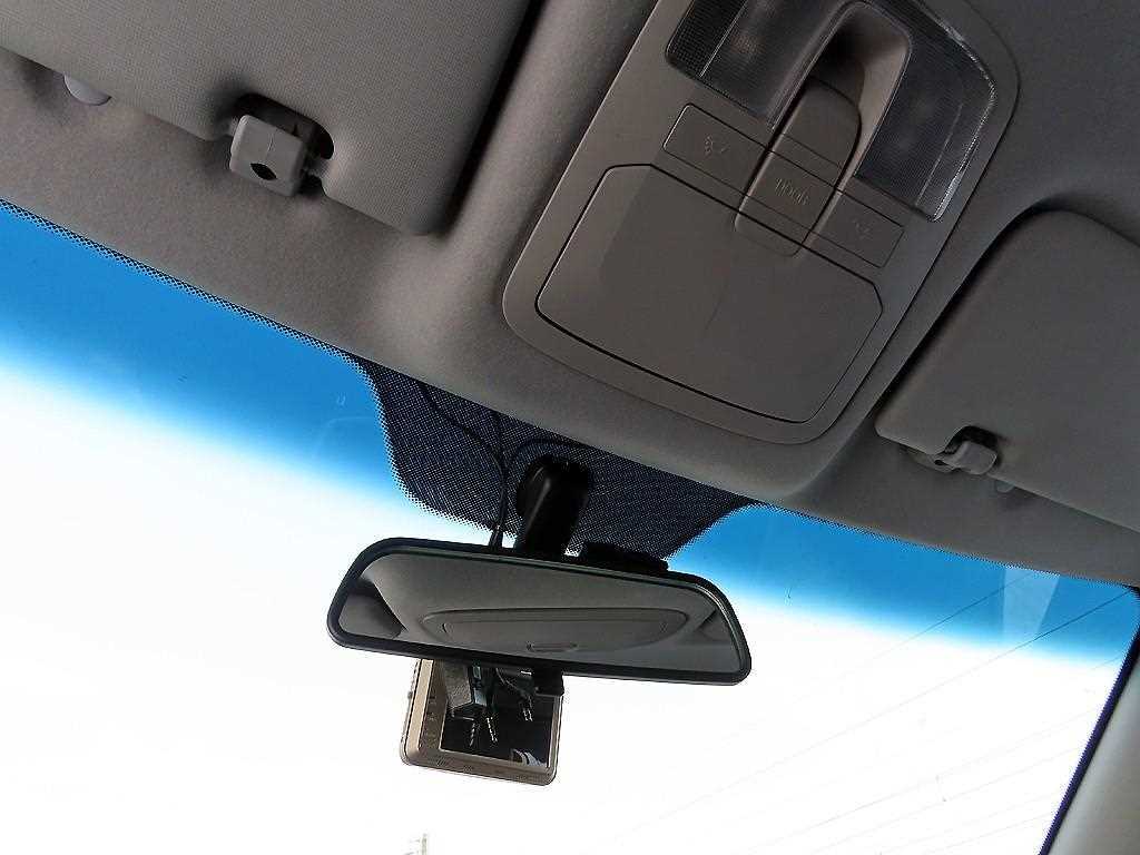 Ssangyong Tivoli 2016 Gris - Importación desde Corea - HF Imports Iquique - Foto 17