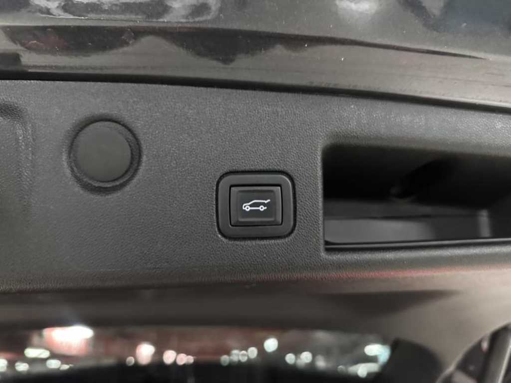 Chevrolet Equinox - Vista 11