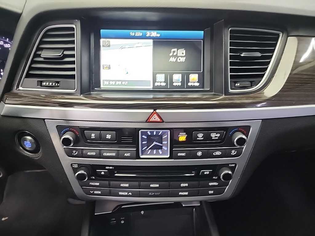 Genesis G80 - Vista 11