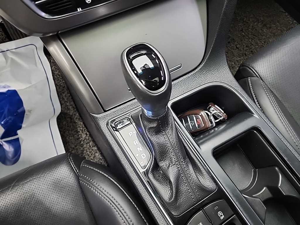 HYUNDAI Sonata - Vista 8