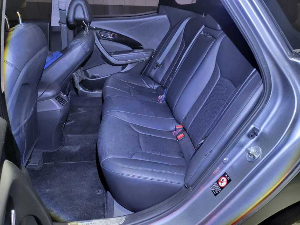 HYUNDAI Grandeur - Vista 8