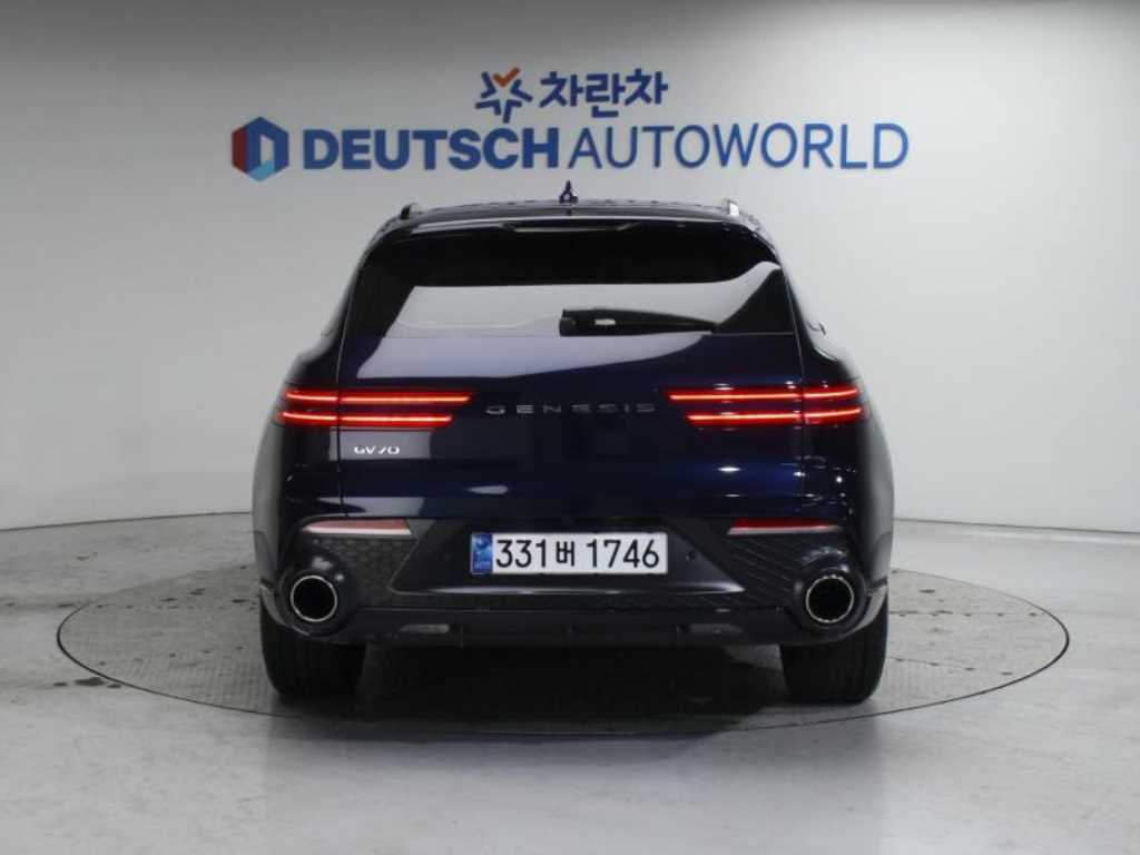 Genesis GV70 - Vista 4