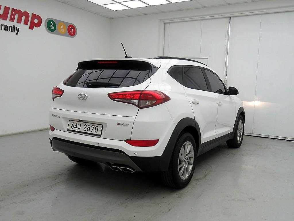HYUNDAI Tucson - Vista 4