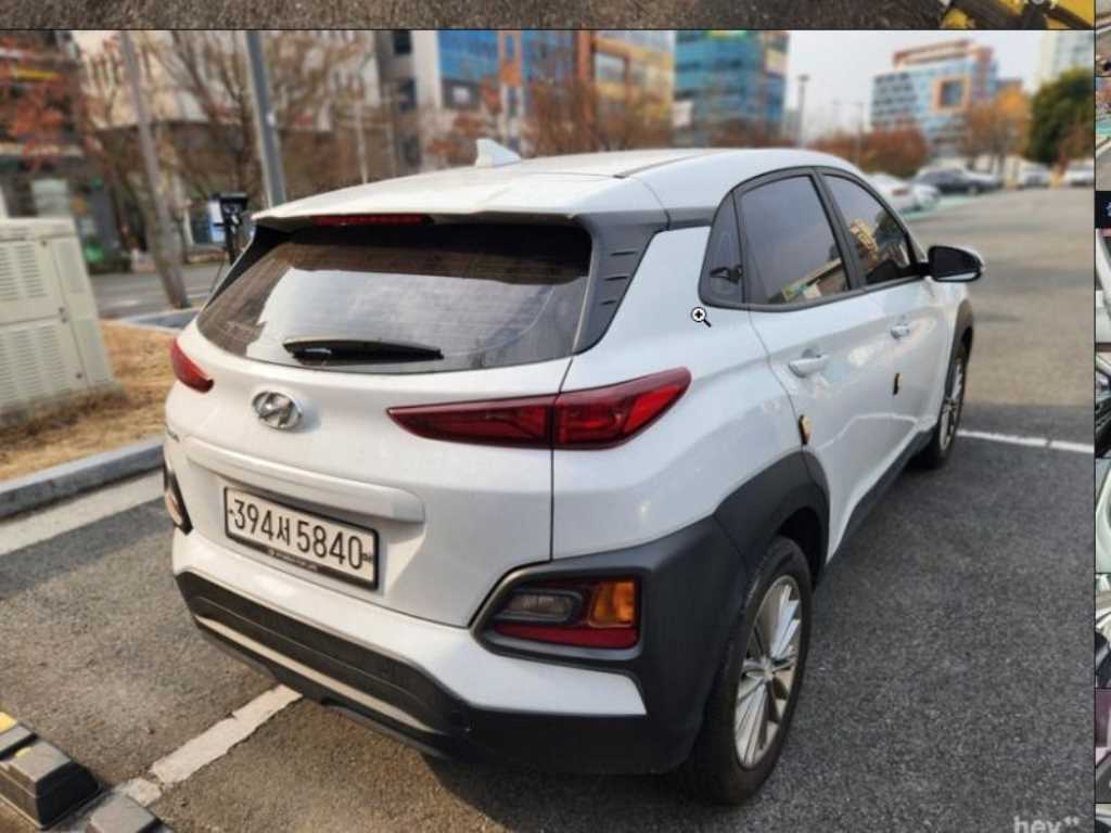 HYUNDAI Kona - Vista 4
