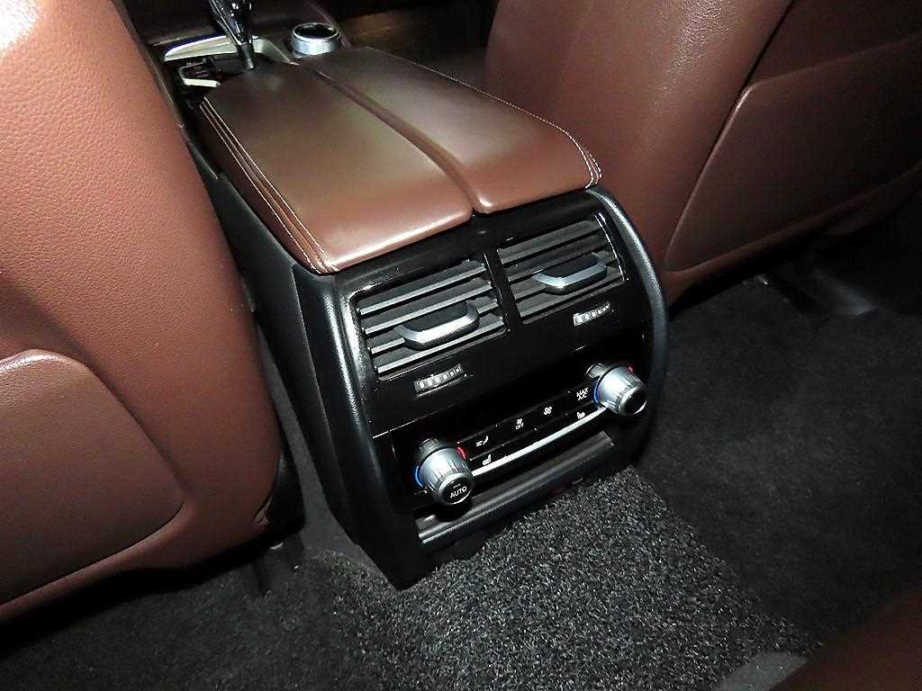 BMW 5 Series 2021 Gris - Importación desde Corea - HF Imports Iquique - Foto 15